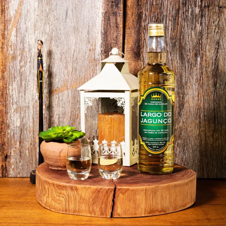 Degustação de cachaça premium Largo do Jagunço